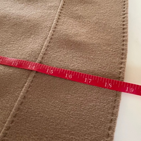Weekend MaxMara Camel Wool Skirt, 100% Virgin Wool, Size 6 - Picture 4 of 11